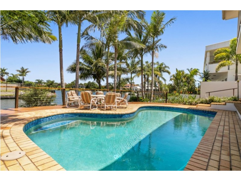 60 Blair Athol Crescent, Sorrento QLD 4217