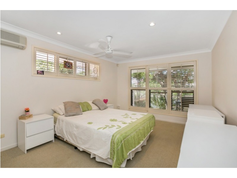 60 Blair Athol Crescent, Sorrento QLD 4217