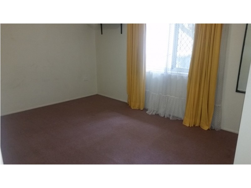 5 Stanhill Drive, Chevron Island QLD 4217