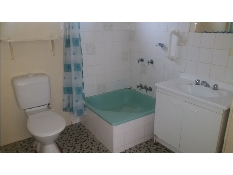 5 Stanhill Drive, Chevron Island QLD 4217