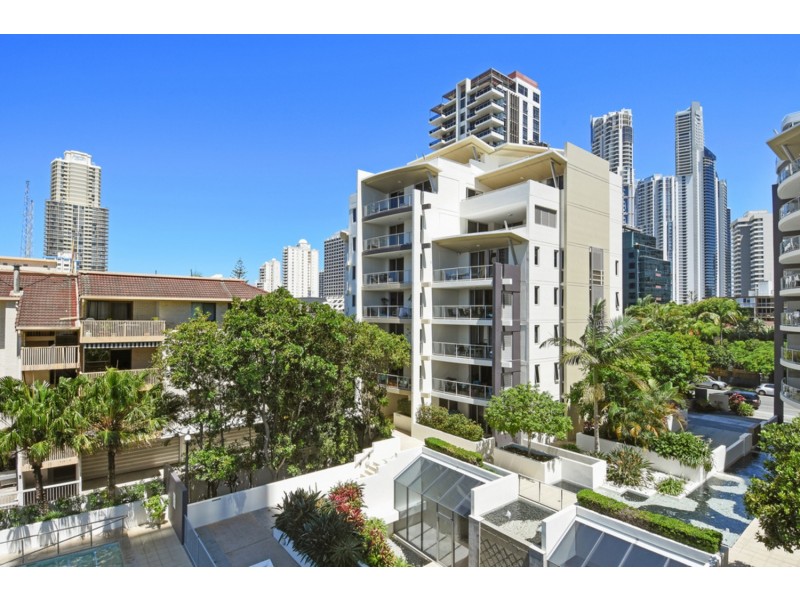 21 Cypress Avenue, Surfers Paradise QLD 4217