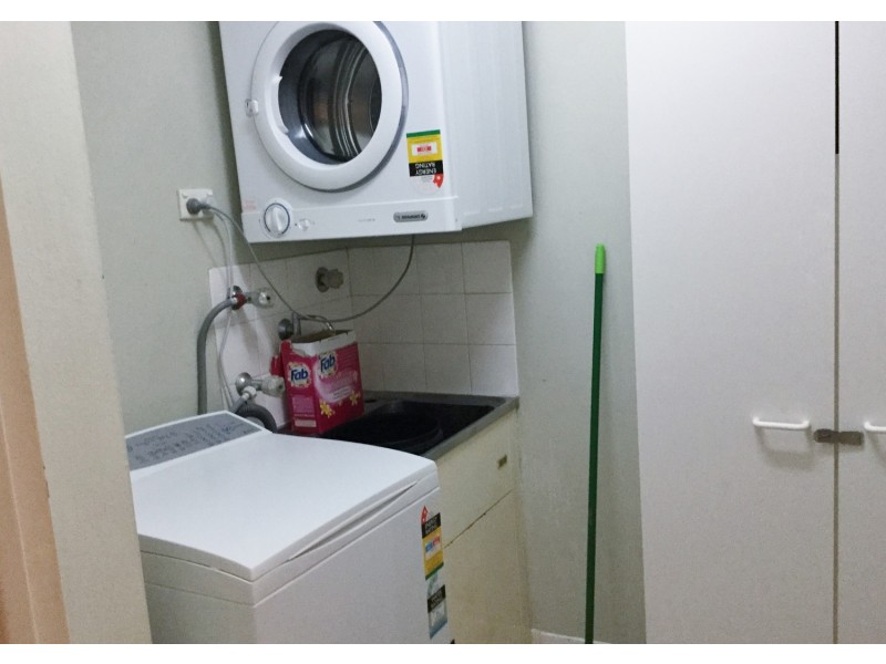 ‘Thornton Towers”/33 Thornton Street, Surfers Paradise QLD 4217