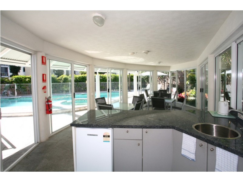 20/19 Riverview Parade, Surfers Paradise QLD 4217