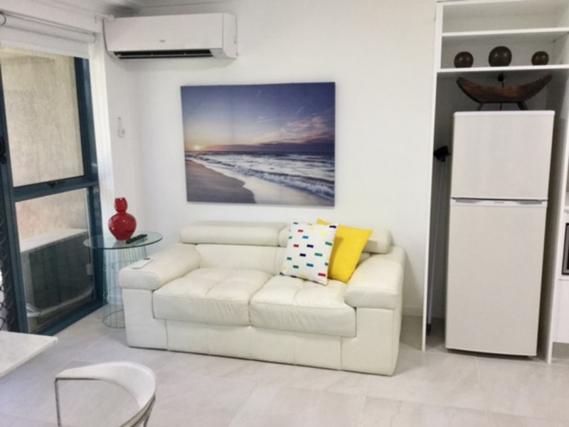 “La Joya”/3650 Main Beach Parade, Main Beach QLD 4217