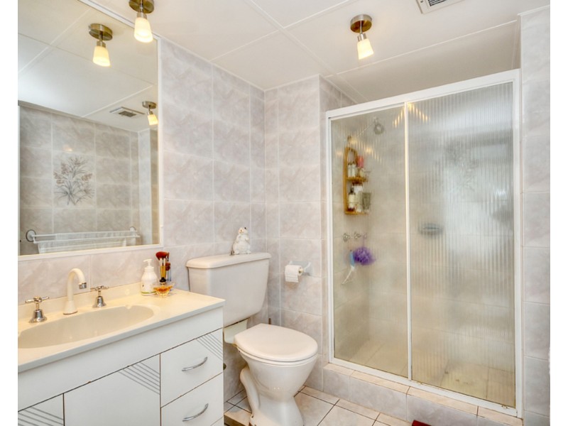 18/40 Ferny Avenue, Surfers Paradise QLD 4217