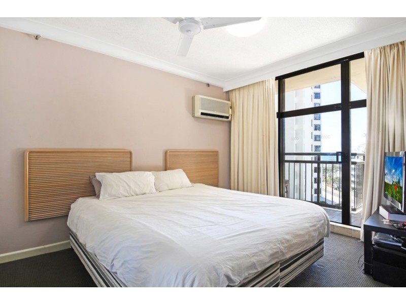 811/18 Hanlan Street, Surfers Paradise QLD 4217