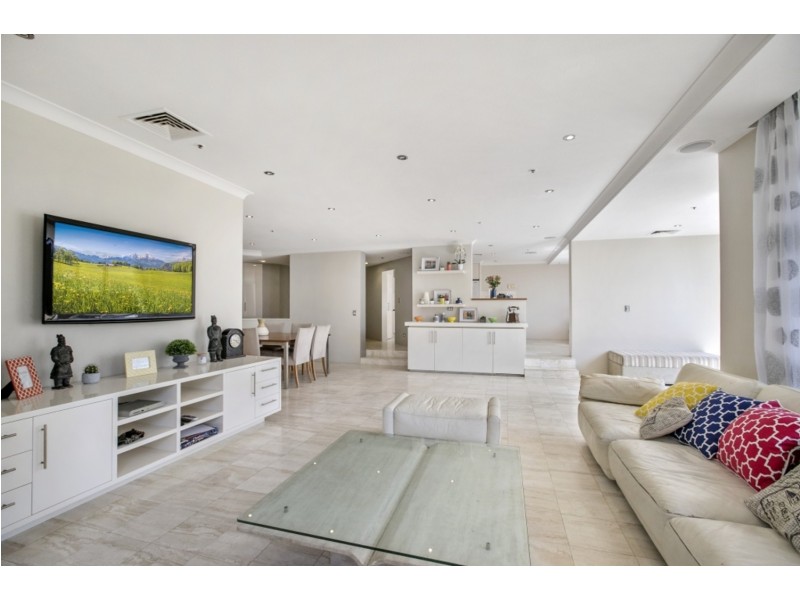 6A/11 Hanlan Street, Surfers Paradise QLD 4217