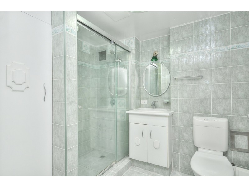 141 “Anchorage”/32 Riverview Parade, Surfers Paradise QLD 4217