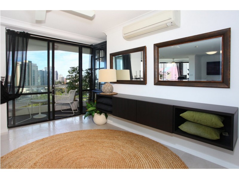 Surfers Plaza/70 Remembrance Drive, Surfers Paradise QLD 4217