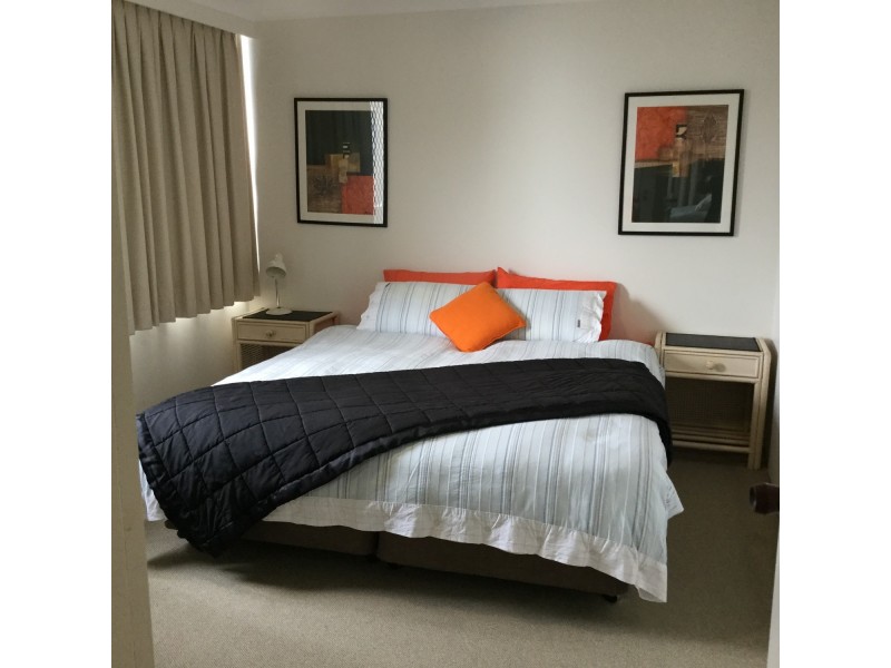 “Silverton”/2940 Gold Coast Highway, Surfers Paradise QLD 4217