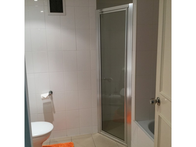 “Silverton”/2940 Gold Coast Highway, Surfers Paradise QLD 4217