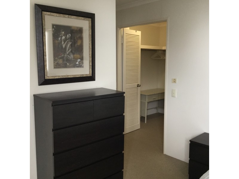 “Silverton”/2940 Gold Coast Highway, Surfers Paradise QLD 4217