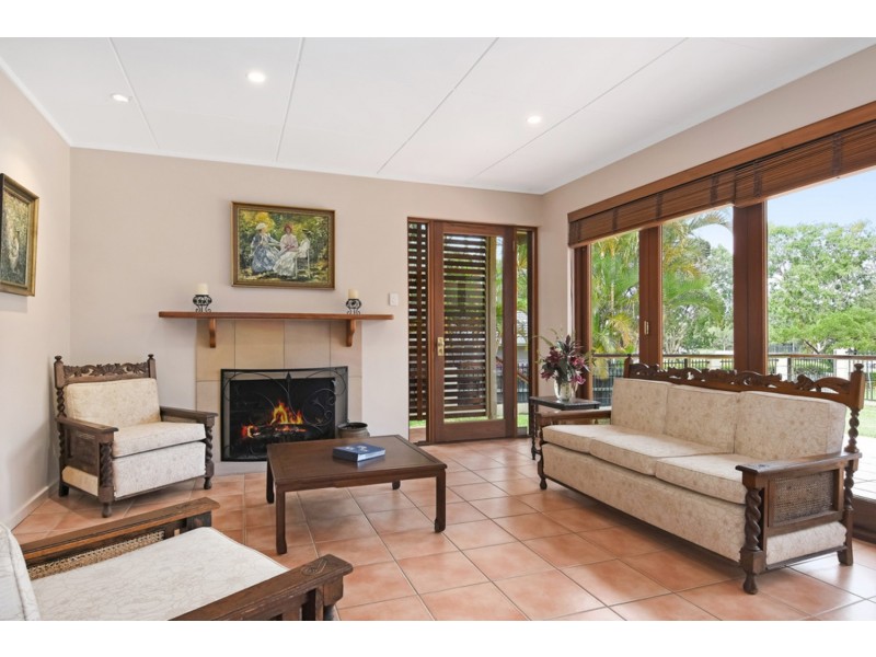 15 Winchester Street, Southport QLD 4215