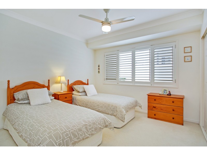 60 Bollard Circuit, Clear Island Waters QLD 4226