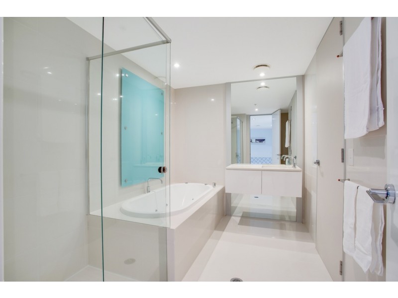 Q1 9 Hamilton Avenue, Surfers Paradise QLD 4217