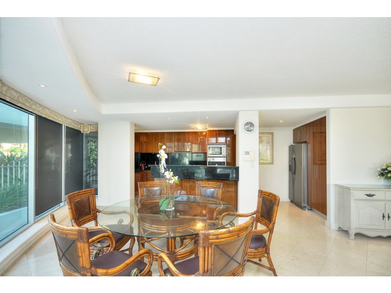 1/30-32 Garfield Terrace, Surfers Paradise QLD 4217