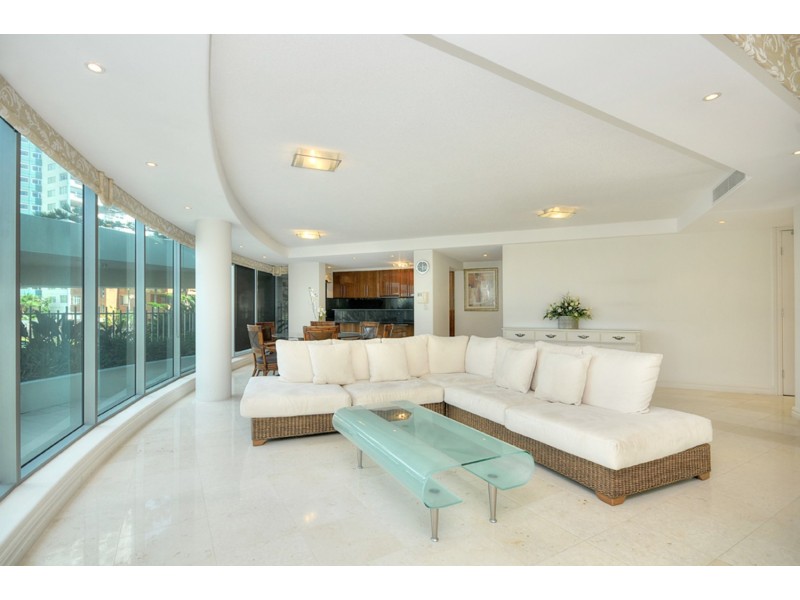 1/30-32 Garfield Terrace, Surfers Paradise QLD 4217