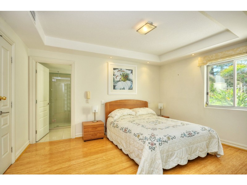 1/30-32 Garfield Terrace, Surfers Paradise QLD 4217