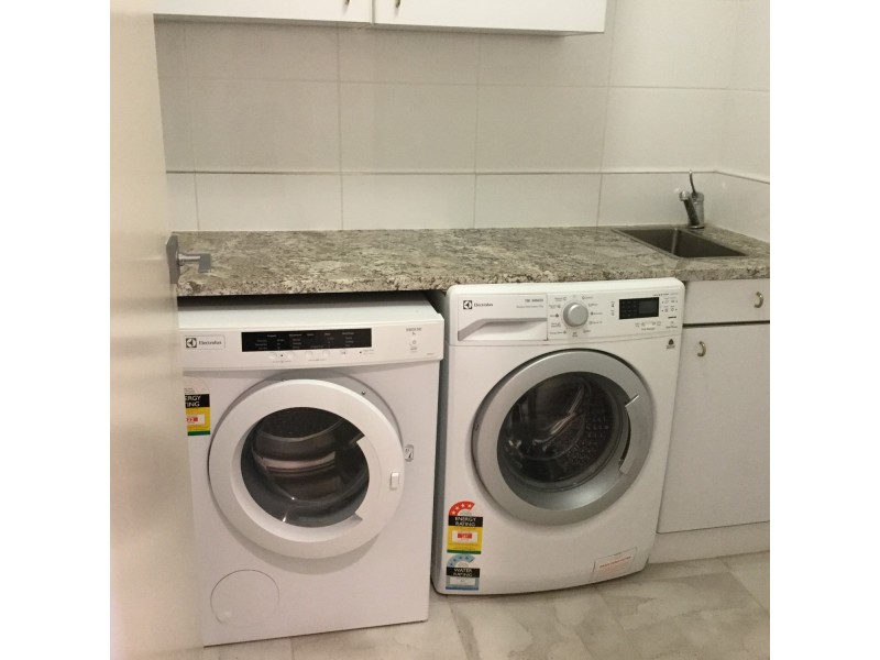 “Thornton Towers”/33 thornton Street, Surfers Paradise QLD 4217