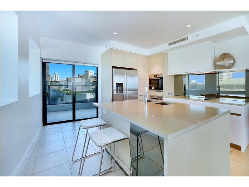 701/4-14 The Esplanade, Surfers Paradise QLD 4217