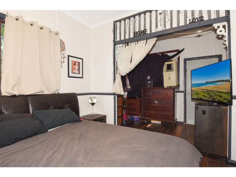 59 Turpin Road, Labrador QLD 4215