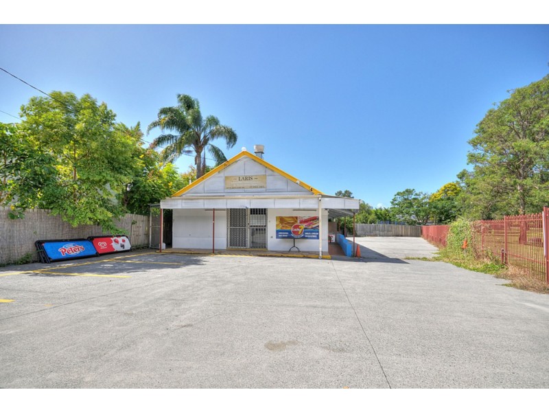 263 Wardoo Street, Southport QLD 4215