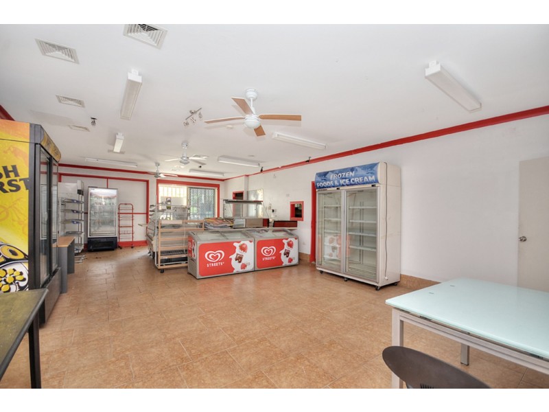 263 Wardoo Street, Southport QLD 4215