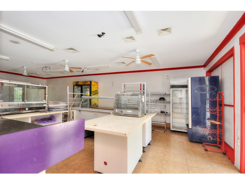 263 Wardoo Street, Southport QLD 4215