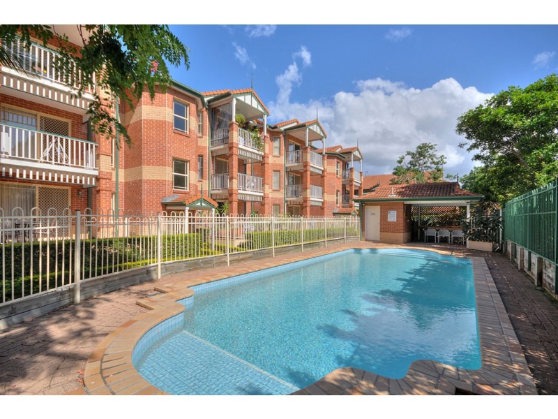 53 Bauer Street, Southport QLD 4215