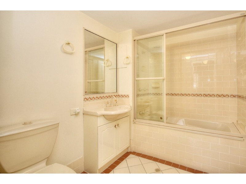 53 Bauer Street, Southport QLD 4215