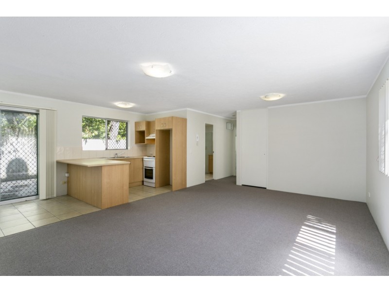 164 Frank Street, Labrador QLD 4215