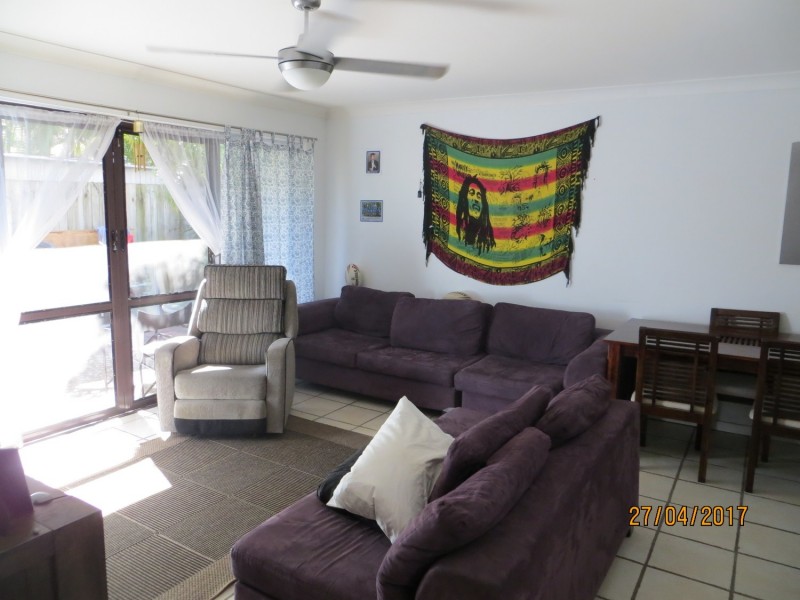 2/9 Darrambal Street, Surfers Paradise QLD 4217