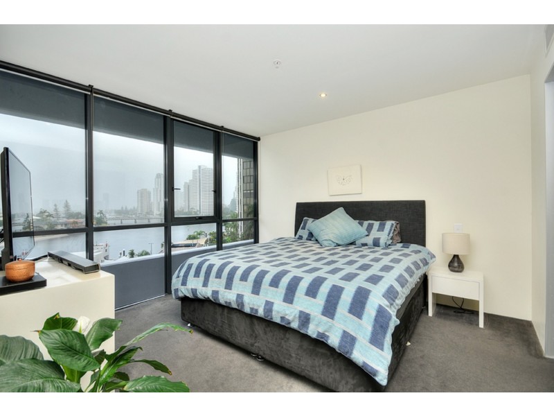 Avalon/4 Wahroonga Place, Surfers Paradise QLD 4217