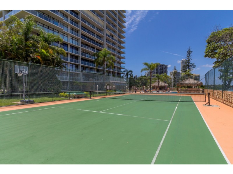 “Thornton Towers”/33  Thornton Street, Surfers Paradise QLD 4217