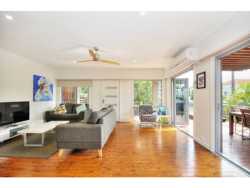 26 Naples Avenue, Surfers Paradise QLD 4217