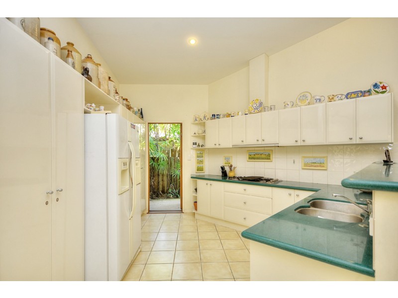 26 Pine Avenue, Surfers Paradise QLD 4217