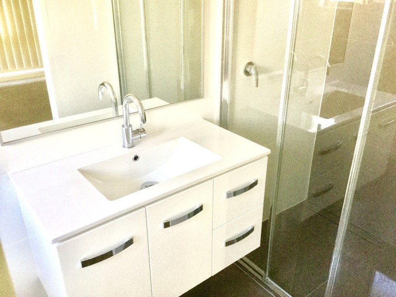 14 Waitomo Street, Broadbeach Waters QLD 4218