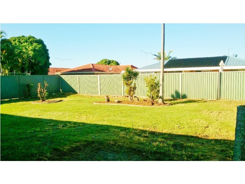 14 Waitomo Street, Broadbeach Waters QLD 4218