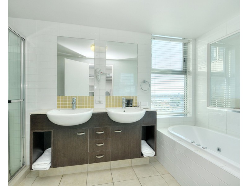 1204/18 Fern Street, Surfers Paradise QLD 4217