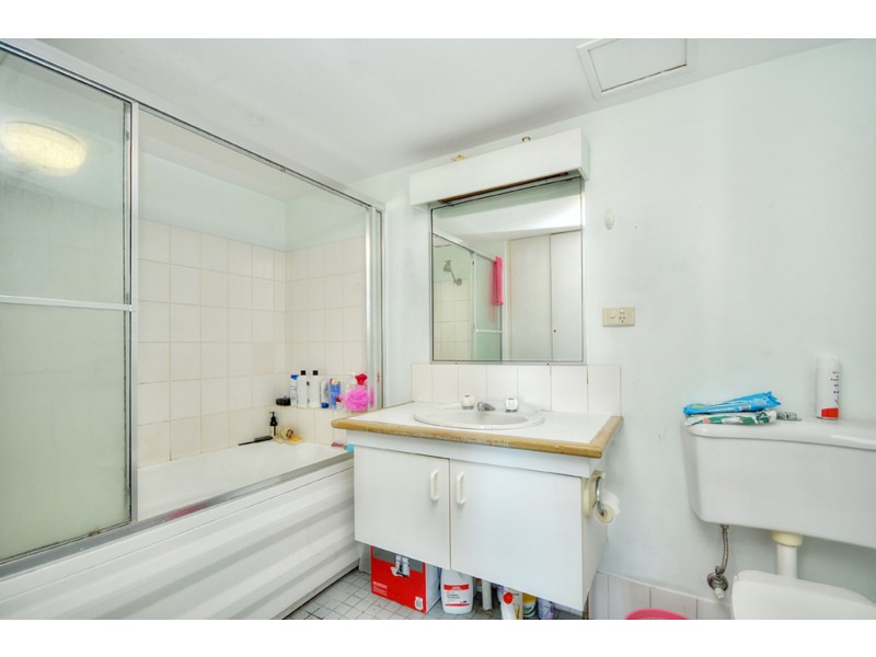 Surfers Plaza/70 Remembrance Drive, Surfers Paradise QLD 4217