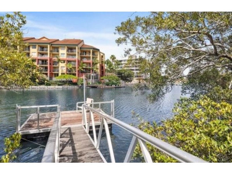 Surfers Plaza/70 Remembrance Drive, Surfers Paradise QLD 4217