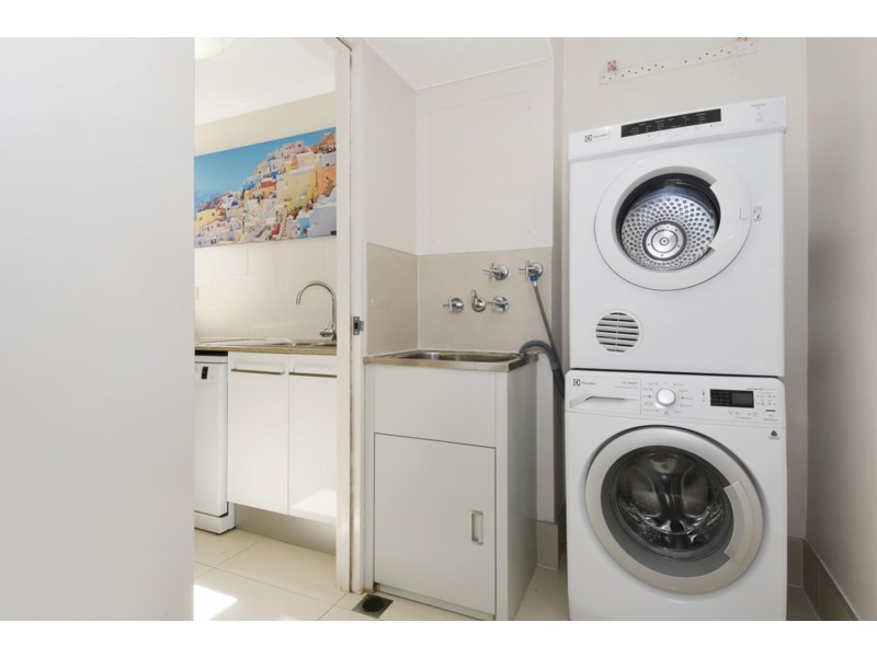 11/26 The Esplanade, Surfers Paradise QLD 4217