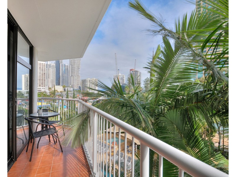 4E/3277 Surfers Paradise Boulevard, Surfers Paradise QLD 4217