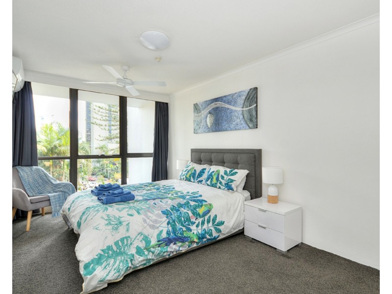 4E/3277 Surfers Paradise Boulevard, Surfers Paradise QLD 4217