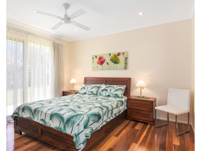 3 Dunbarton Avenue, Sorrento QLD 4217