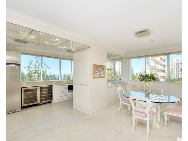 The George/2 Montgomery Avenue, Main Beach QLD 4217