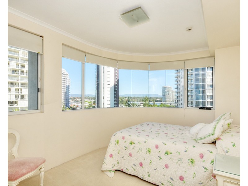 The George/2 Montgomery Avenue, Main Beach QLD 4217
