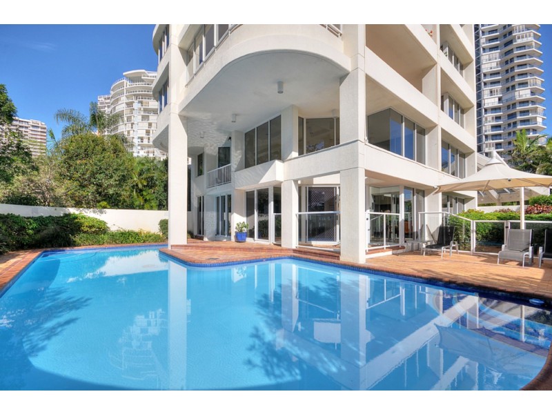 The George/2 Montgomery Avenue, Main Beach QLD 4217