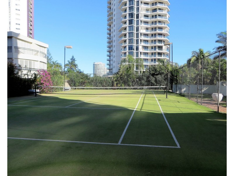 The George/2 Montgomery Avenue, Main Beach QLD 4217