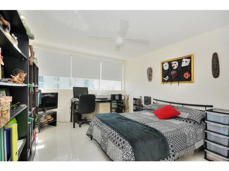 82 “Anchorage”/32 Riverview Parade, Surfers Paradise QLD 4217